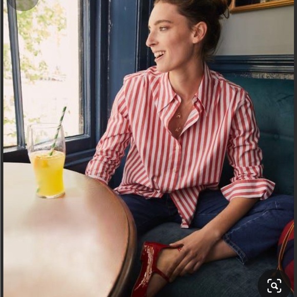 ✨ Red striped button down - Picture 5 of 5